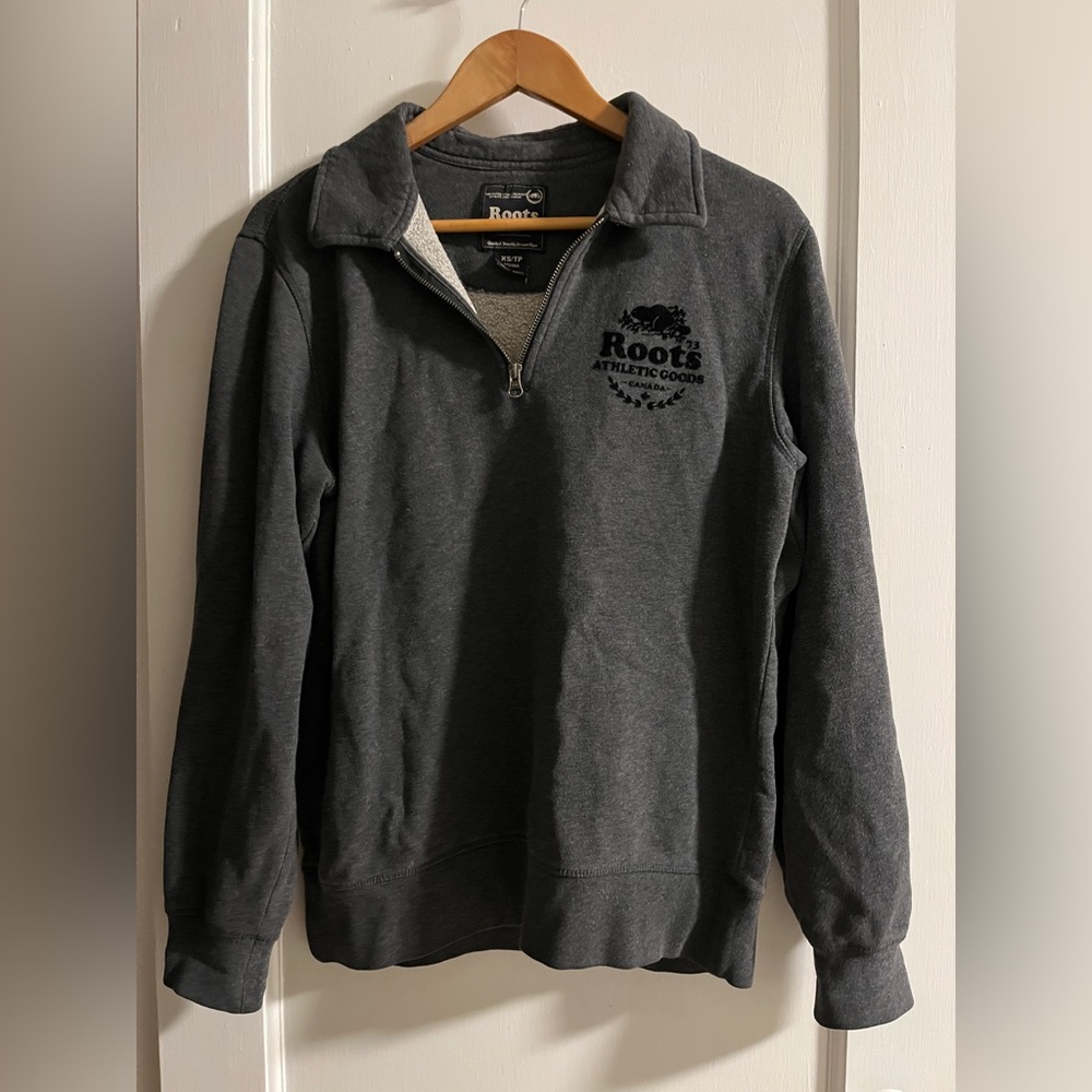 Roots sweater, XS (pretty sure men’s) but fits nicely as oversized for women.